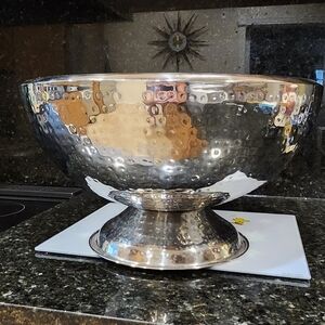 Silver Hammered Metal Bowl. Double Insulated.